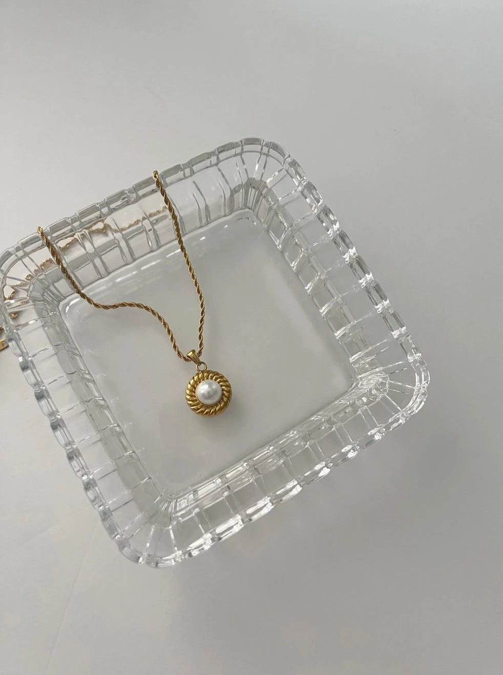 Pearl Pendant Necklace